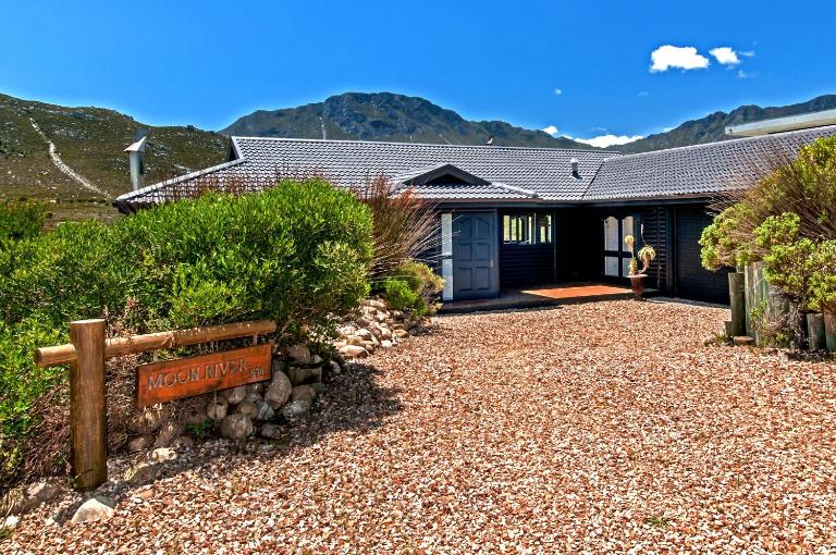 Moon River House - B&B Pringle Bay