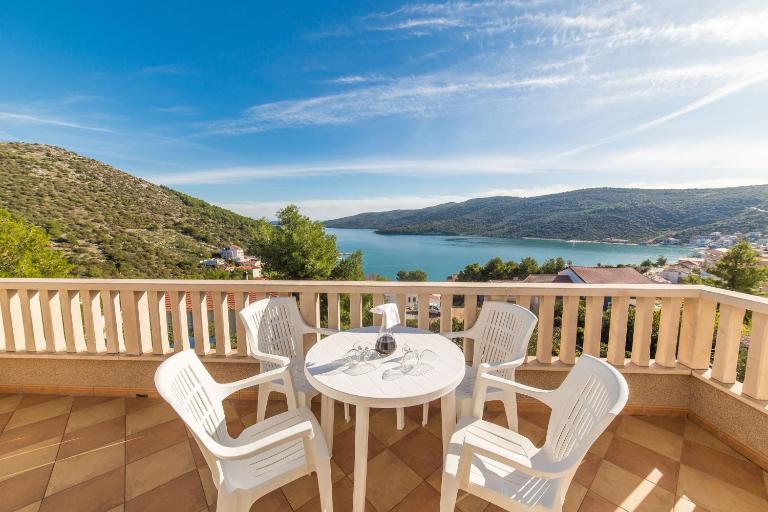 Apartments Silvije - B&B Marina