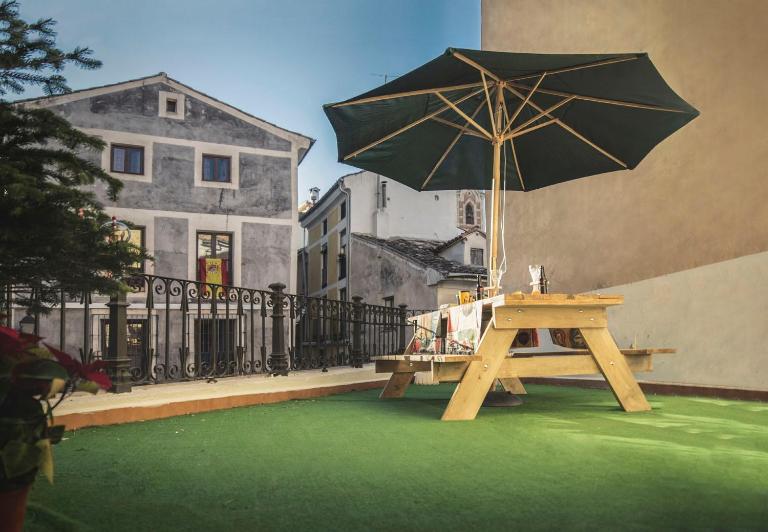 Apartamento De La Fuente, con terraza y parking - B&B Cuenca