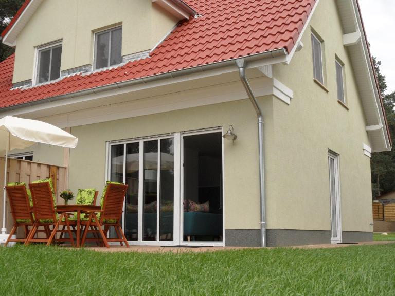 Ferienhaus mit Terrasse - Chambres d'hôtes Korswandt