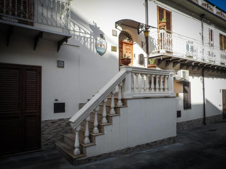 Guest House a Portapalermo - Ferienwohnung Santo Stefano di Camastra