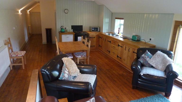 Hazel Barrow Farm Cottage - B&B Leek