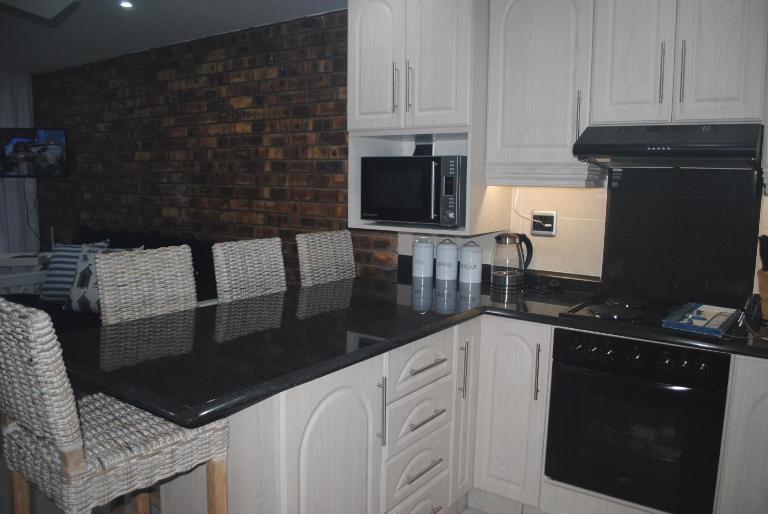 11 Coral Sands - B&B Scottburgh