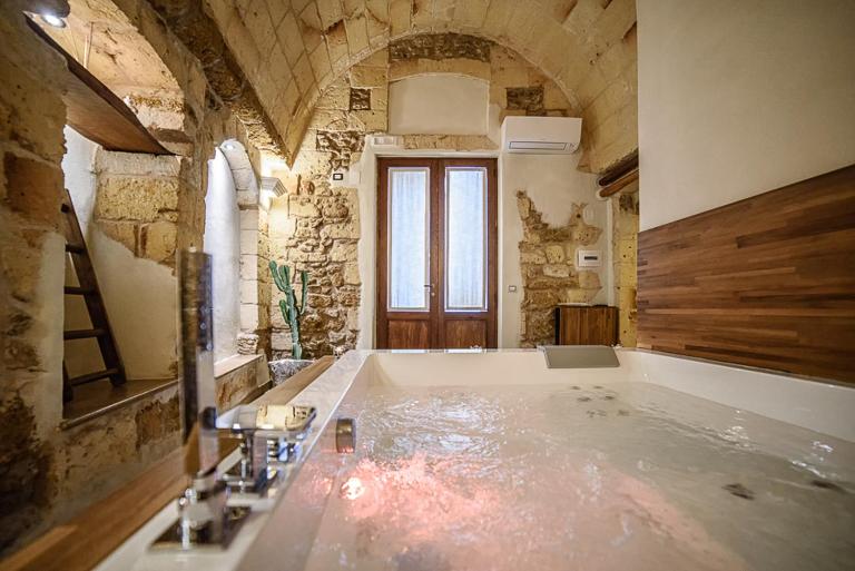 Sacratum B&B Suite Spa - B&B Mesagne