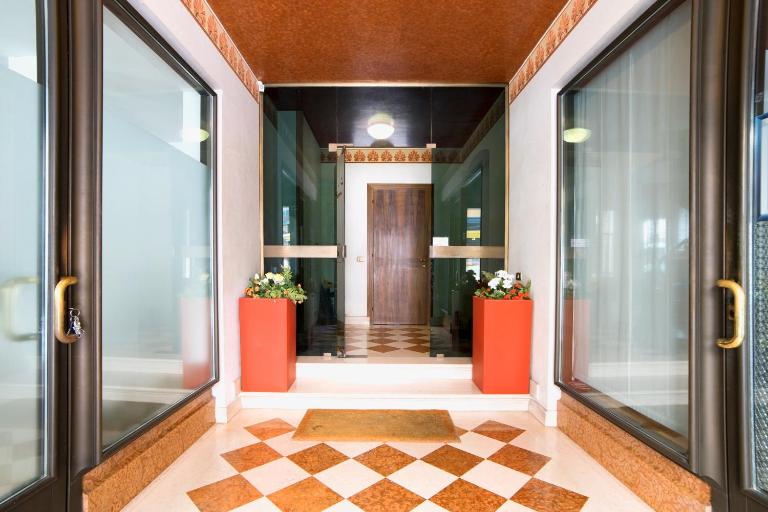 Holiday Treviso Suite Venezia - Bed and Breakfast Treviso