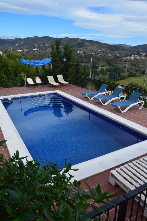 Apartamento-Estudio en Villa con Piscina - Bed and Breakfast Málaga