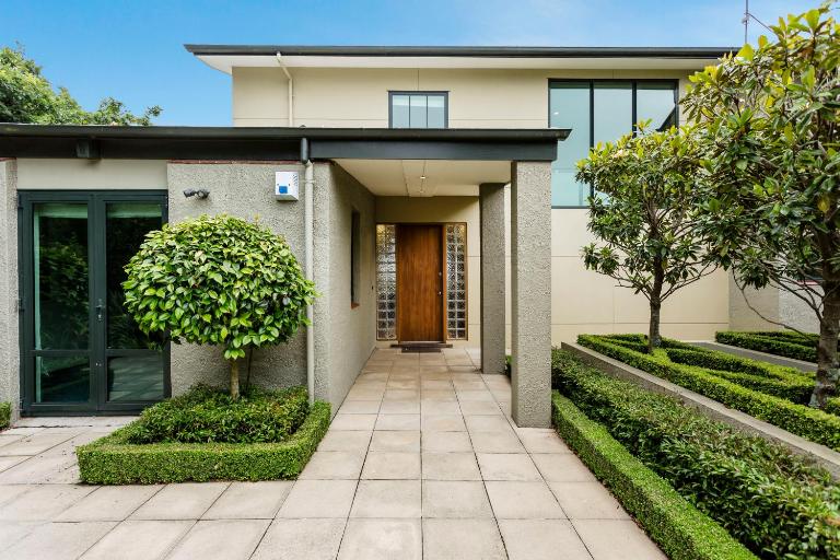 Oasis on Belmont Lane - Bed and Breakfast Dunedin