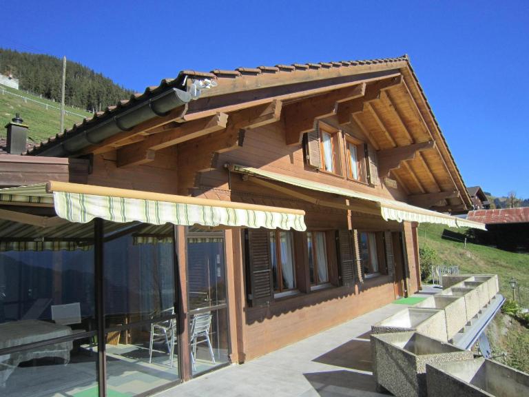 Chalet Fernblick - Panoramic view - Bed and Breakfast Beatenberg