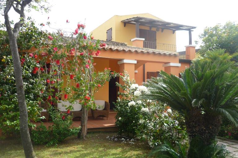 VILLA REMILIA a 600 m dal mare di Tortolì - Bed and Breakfast Arbatax