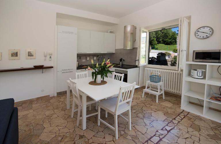 Vitali Apartment JR - Bed and Breakfast Bellagio