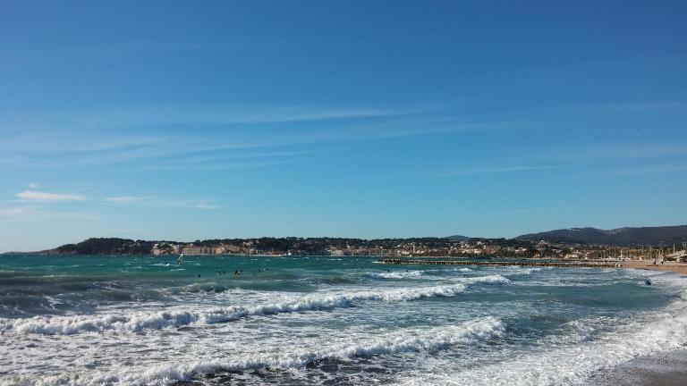 Hyper Centre Sanary 3 chambres parking balcon clim wifi - B&B Sanary-sur-Mer