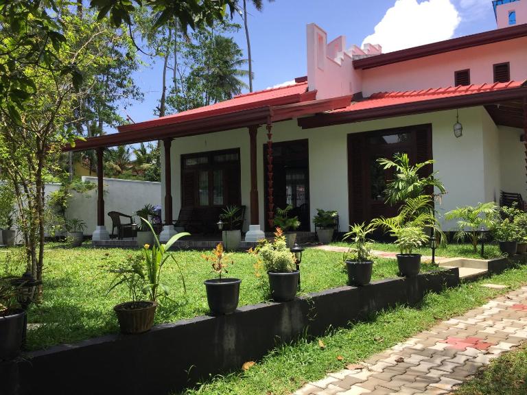 Mirewon Guest - Ferienwohnung Weligama