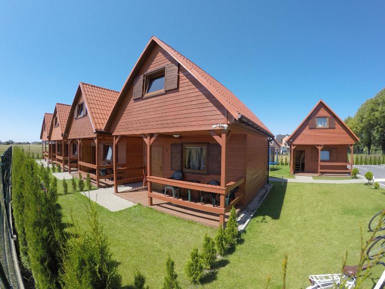 Domki letniskowe HOLIDAY - B&B Ustronie Morskie