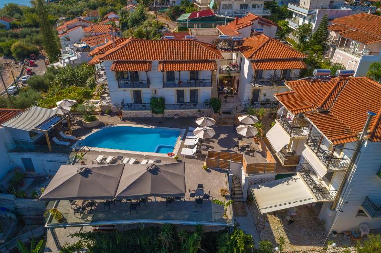 Panorama Apartments - B&B Khránoi
