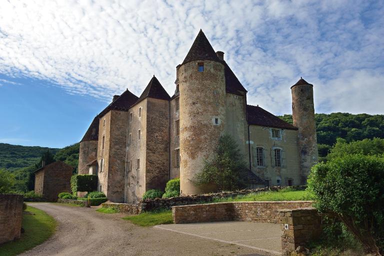 Chateau de Balleure - Chambres d'hôtes Étrigny