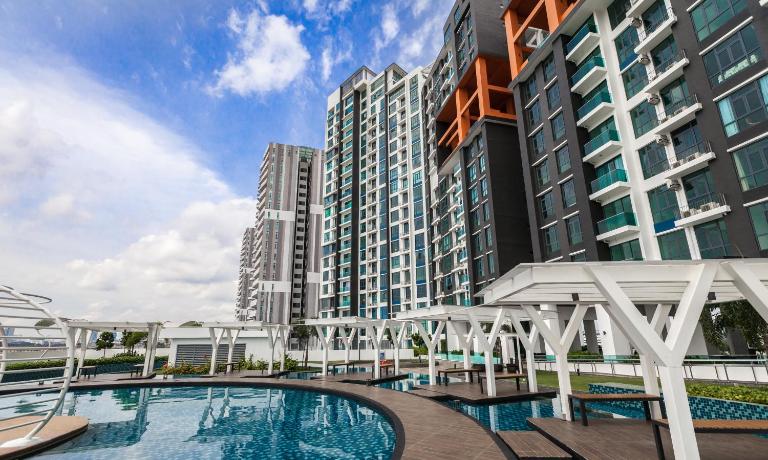 GYDEN STAYCATION #Crescent Bay Suite Near Mid Valley Megamall - Chambres d'hôtes Johor Bahru