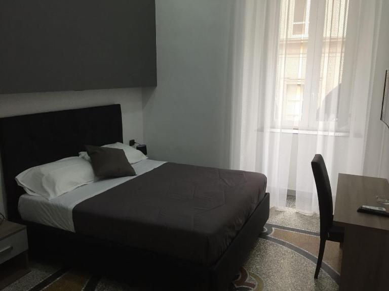 MB95 - Mezzocannone Luxurious Bed&Breakfast - Ferienwohnung Neapel