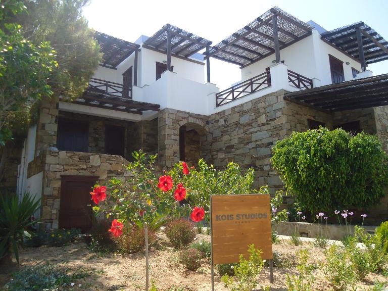 Kois Studios - B&B Azólimnos