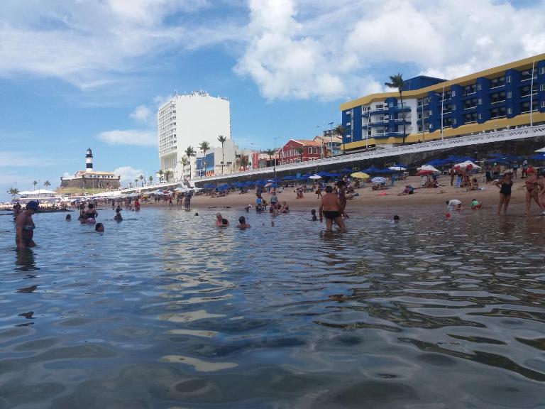 Apart-Hotel na Praia do Farol da Barra - Chambres d'hôtes Salvador