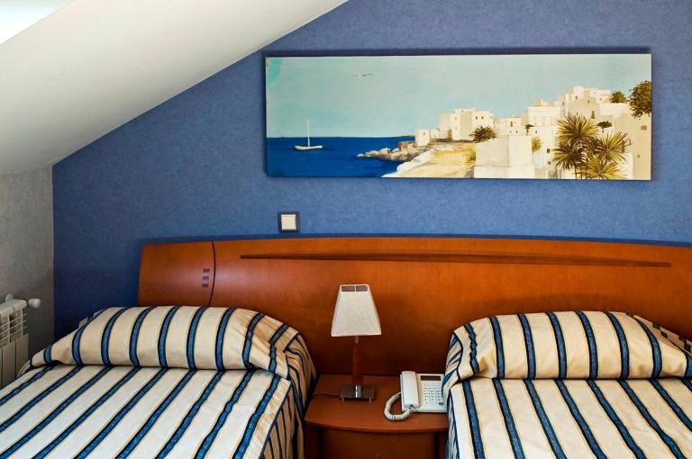 Hostal Villa de Ajalvir - B&B Ajalvir