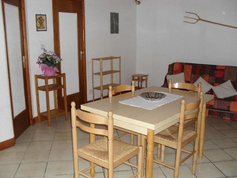 appartement vacances à la montagne RDC - Bed and Breakfast Génos