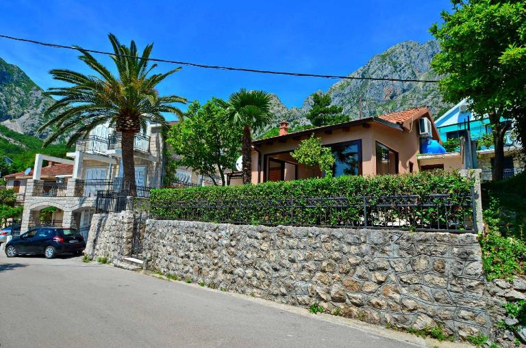 Villa El Mar - B&B Kotor