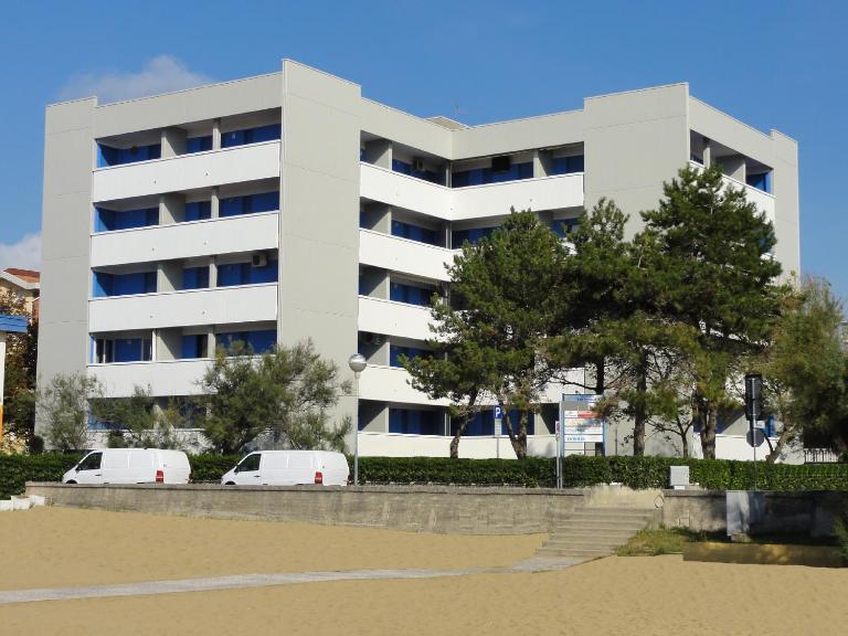 Columbus - Appartamenti - Bed and Breakfast Bibione