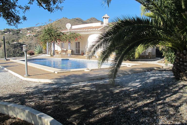 Villa Camakini with heated pool and sea View - B&B Arenas