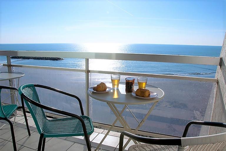 Superbe appartement sur la plage - Le Zénith - Bed and Breakfast Palavas-les-Flots