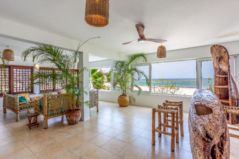 Tequila Sunrise Beach Cabana - Diani Beach - B&B Diani Beach