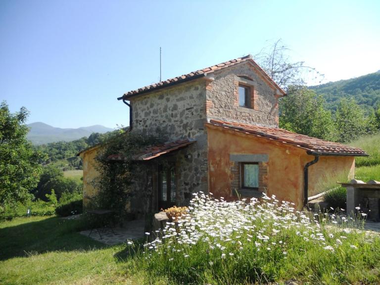 Podere di Maggio - Seccatoio - Bed and Breakfast Santa Fiora