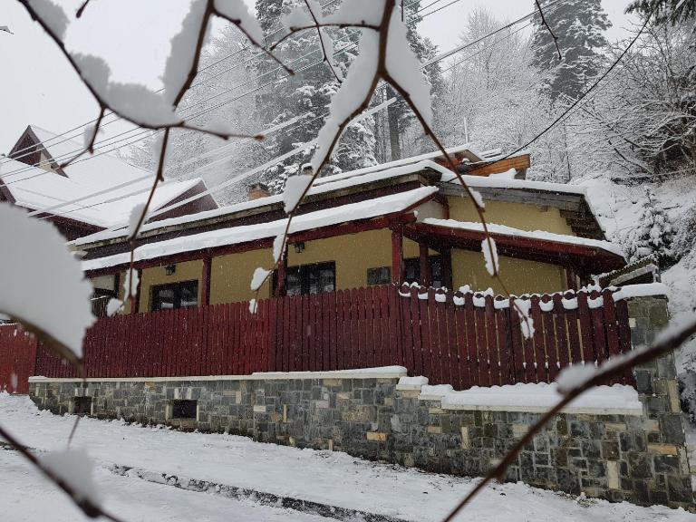 Casa de Vacanta Razvan si Andrei - B&B Sinaia
