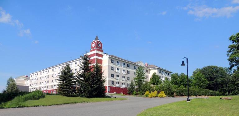 Berkshire Mountain Lodge - B&B Pittsfield