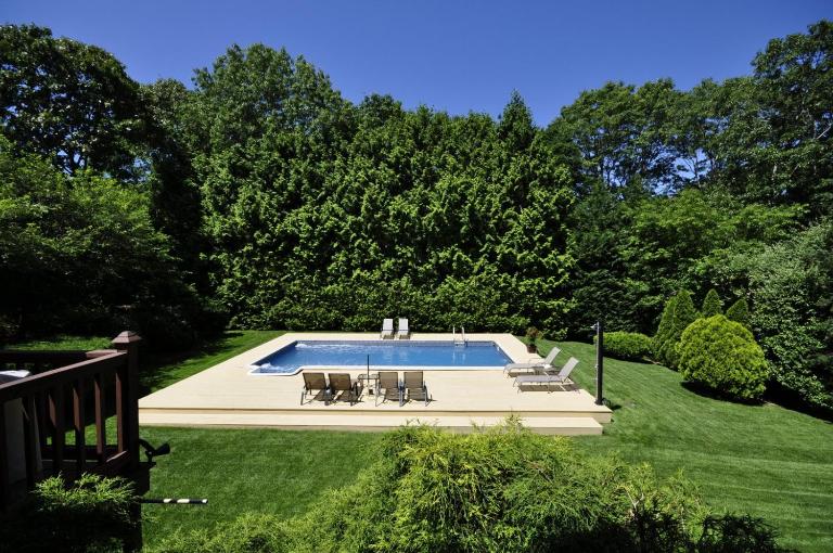 Hampton Bays nice 4 Queen bdr,Billiard, No check in out SAT disc - B&B Hampton Bays