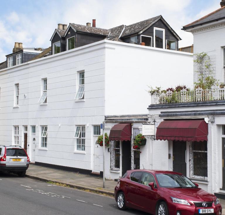 Great Loft & Location by Belsize Park tube - B&B Londra