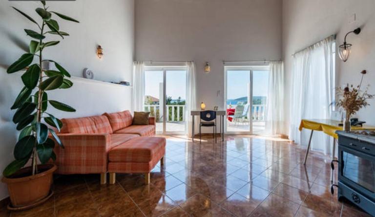 Villa Paradise Regained - Bed and Breakfast Maslinica