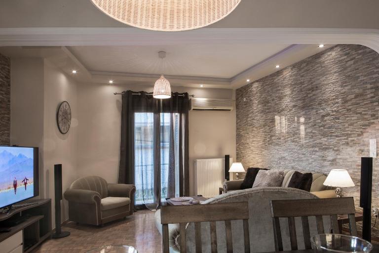 Corfu City Apartments - B&B Karyófyto