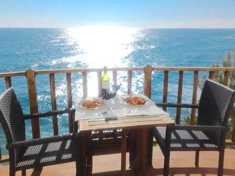 Sitges Balcony Pool & Seaside Apartment - Ferienwohnung Sitges