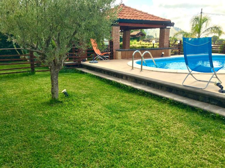 Dependance in villa, Etna, natura, relax - B&B Nicolosi