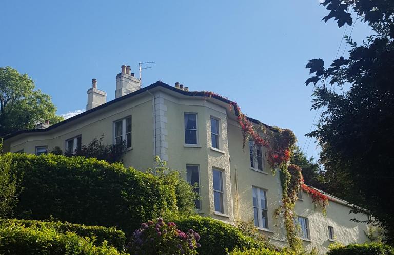 Riverbank Apartment - B&B Londonderry