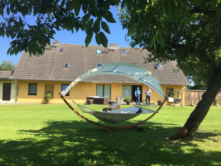 Ferienwohnungen "Weitblick" und "Schwalbennest" - Chambres d'hôtes Lodmannshagen