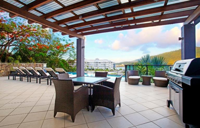 at Waterfront Whitsunday Retreat - Adults Only - B&B Airlie Beach