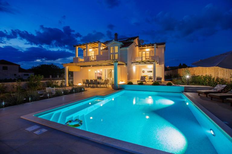 Villa Giove - Ferienwohnung Grohote