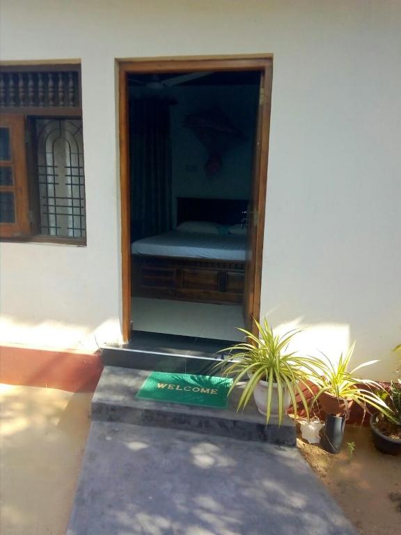 Nethmi Rooms - Chambres d'hôtes Negombo