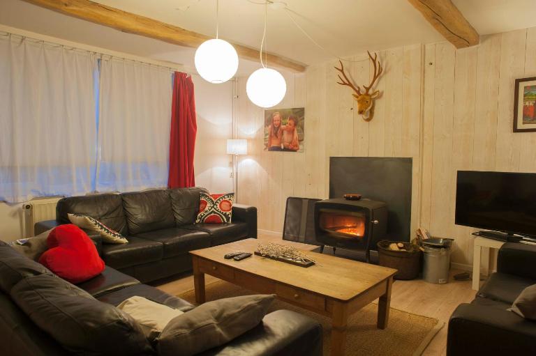 Beautiful and Spacious Contemporary house - Chambres d'hôtes Oignies-en-Thiérache