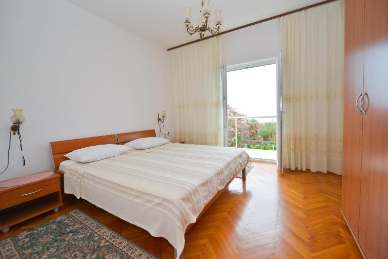 Apartman Nikodem - B&B Novalja
