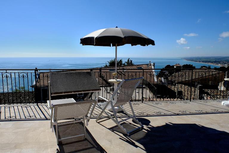 L'Orizzonte Relais Sirolo - Chambres d'hôtes Sirolo
