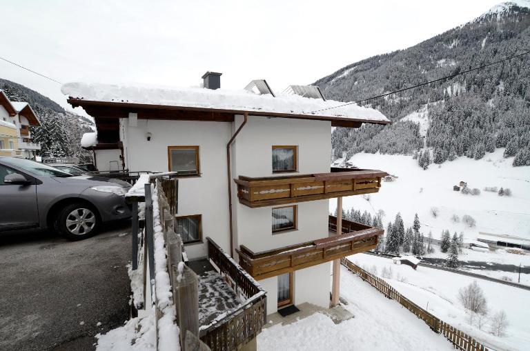 Haus Ladner - Josef und Marianne - B&B Kappl