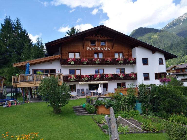 Haus Panorama - B&B Lermoos
