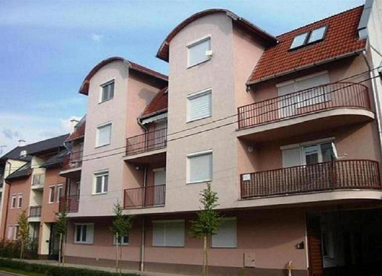 Margit Apartman - B&B Hajdúszoboszló